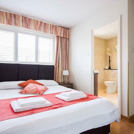 Spacious House, Sleeps 7 people Reading Exterior foto