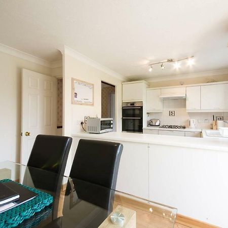 Spacious House, Sleeps 7 people Reading Exterior foto