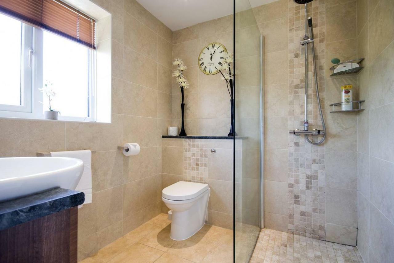 Spacious House, Sleeps 7 people Reading Exterior foto